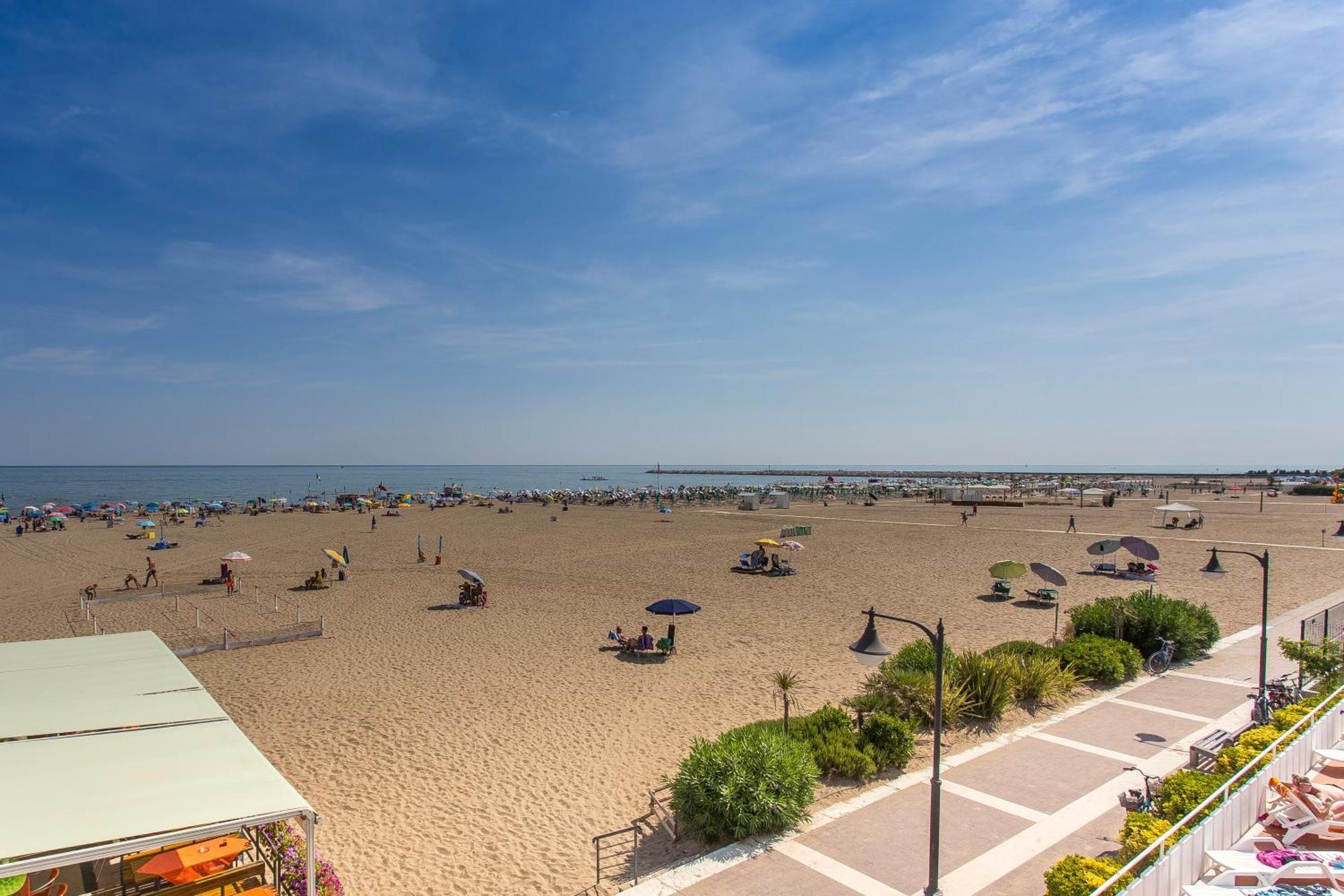 Apartamento Panfilo Caorle Exterior foto